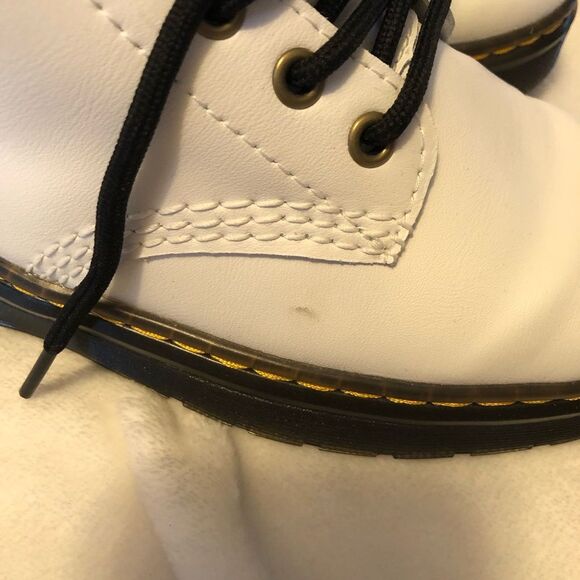 New Dr. Martens 1460 Bex Lug Sole Boots (Women), size women 7, lace up leather - Picture 16 of 16